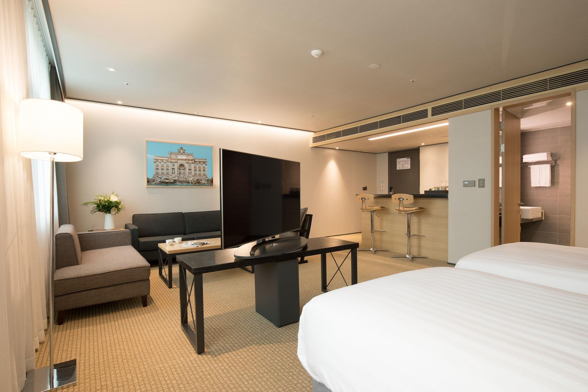 Orakai Cheonggyesan Hotel, BW Premier Collection Seoul Exterior photo