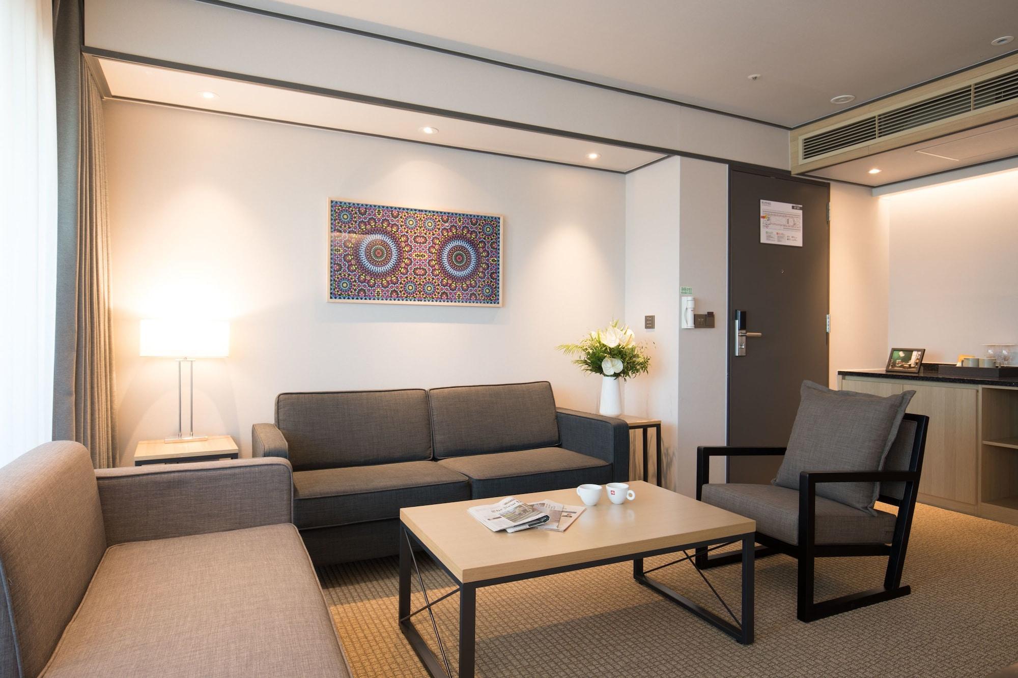 Orakai Cheonggyesan Hotel, BW Premier Collection Seoul Exterior photo