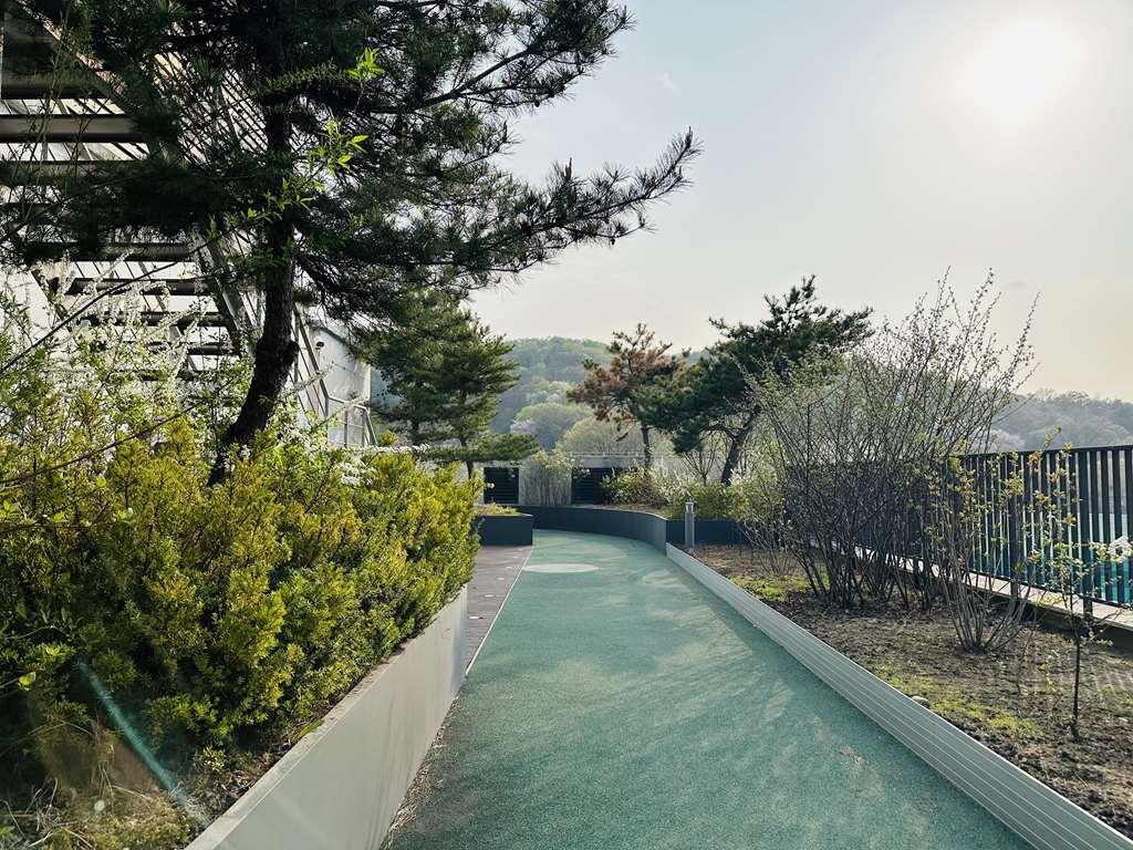 Orakai Cheonggyesan Hotel, BW Premier Collection Seoul Facilities photo